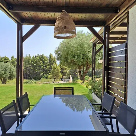 Tessera - Exclusive Stylish Maisonette In *