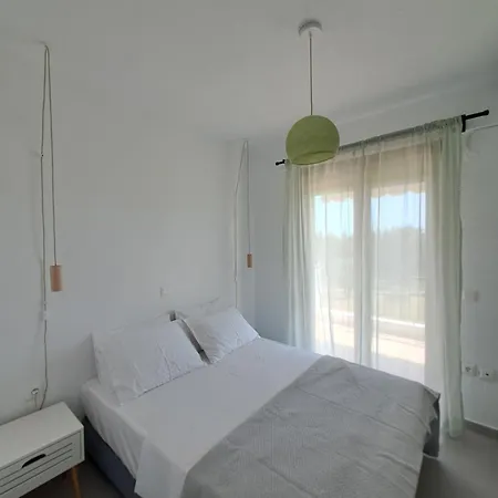 Tessera - Exclusive Stylish Maisonette In Kriopigi