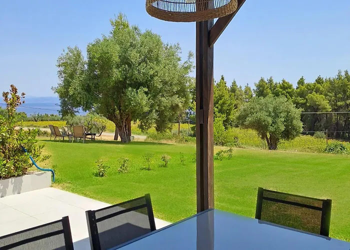 Tessera - Exclusive Stylish Maisonette In